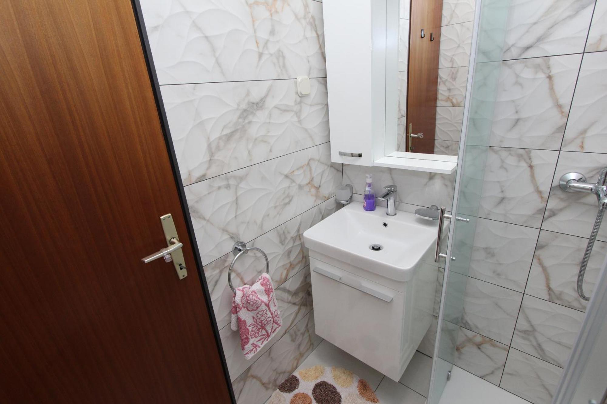Rooms And Apartment Sanja Rovigno Esterno foto