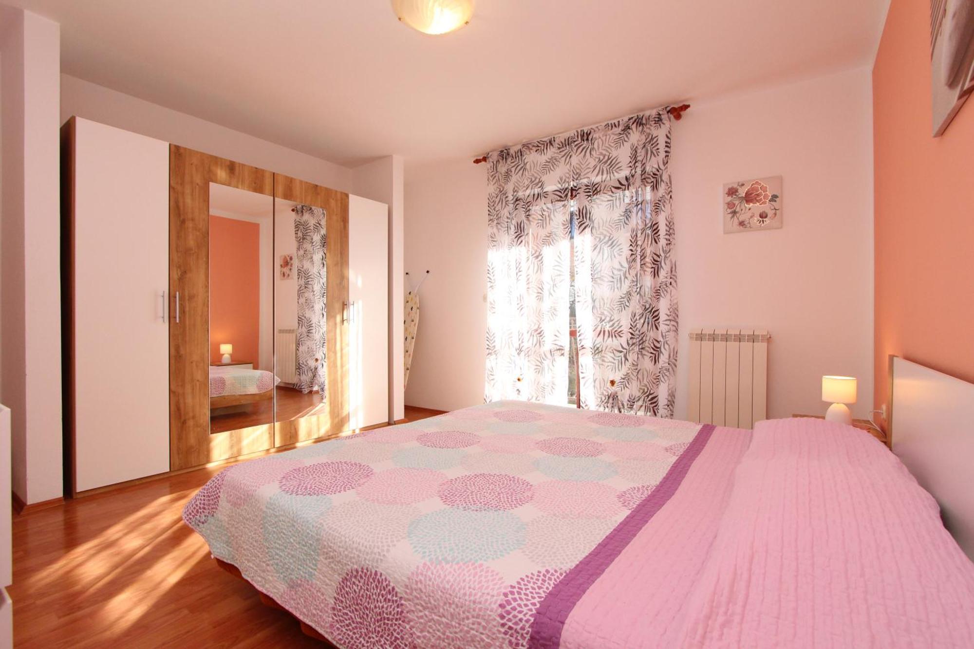 Rooms And Apartment Sanja Rovigno Esterno foto