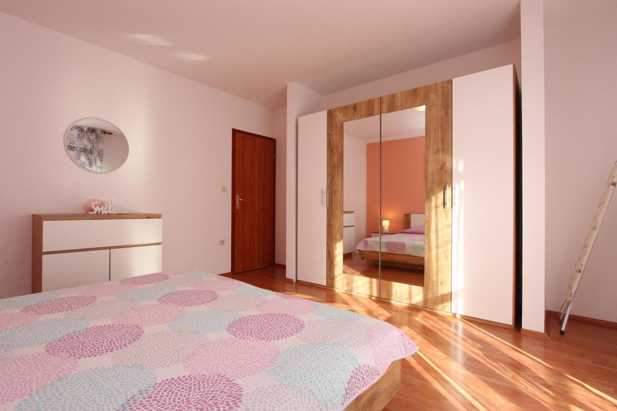 Rooms And Apartment Sanja Rovigno Esterno foto