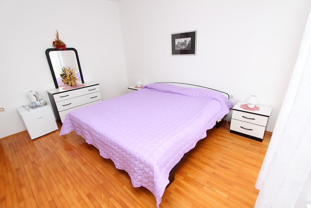 Rooms And Apartment Sanja Rovigno Camera foto